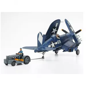 Avioni i helikopteri - 1:48 US Vought F4U-1D Cors.w/ 'Moto-Tug'