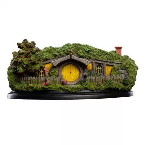 The Hobbit - Hole 13 Apple Orchard - Environment Staute