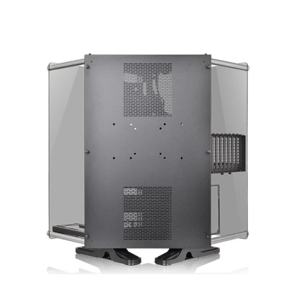 Kućište Thermaltake Core P90 TG