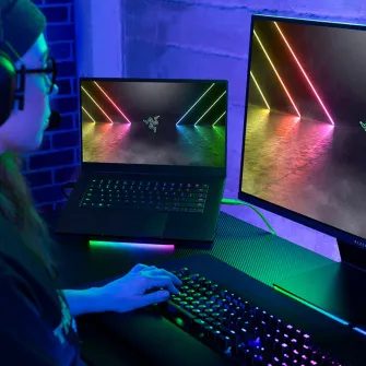 Gaming laptopovi - Blade 15 (CH8.5-NT/Win-11/15.6/QHD(OLED)-240HZ/i9/16GB DDR5/RTX 3070Ti/1TB/PCIe Gen4)