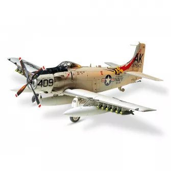 Plastične makete - 1:48 USN Douglas Al-H Skyraider US NAVY