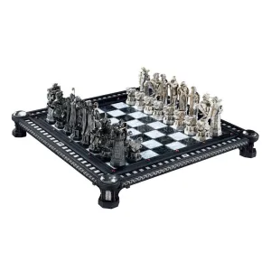 Harry Potter - Final Challenge Chess Set