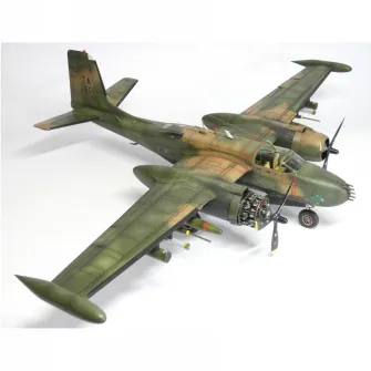 Avioni i helikopteri - B-26K Counter Invader USAF Vietnam War Attack Aircraft 1:48